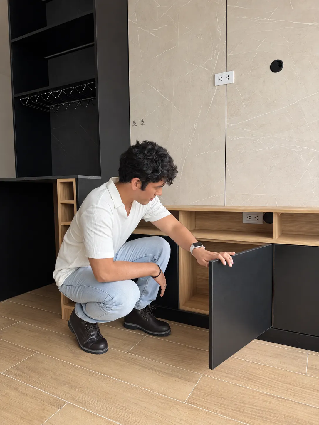Mueble diseñado por VIDARQ, ejecutado por un contratista local · Proyecto Portocarrero · Miraflores, Lima